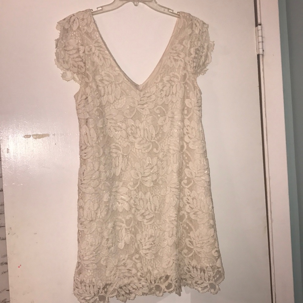 BB Dakota lace dress
